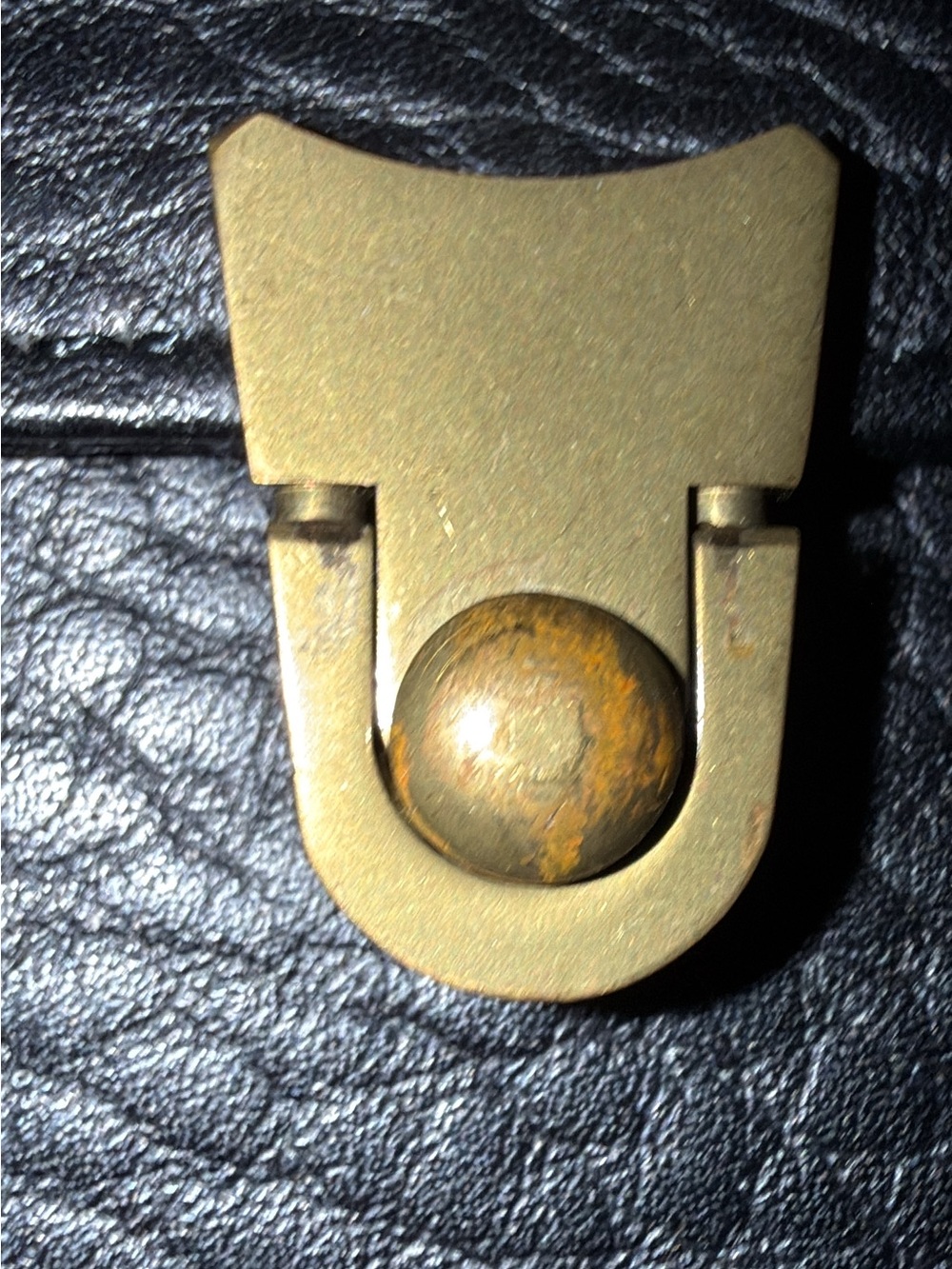 Authenticated card included with this Vintage Burberrys clutch black leather - Picture 7 of 16